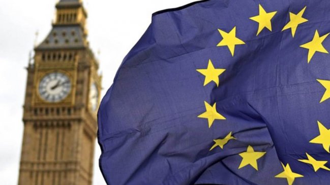 Los líderes de UE se reunirán el 25 noviembre para decidir sobre acuerdo del 