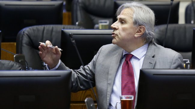 Escala conflicto: Moreira calificó a timonel RN de 