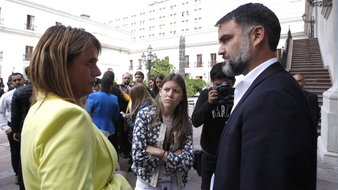 Van Rysselberghe y Macaya inscriben candidaturas para elecciones internas de la UDI