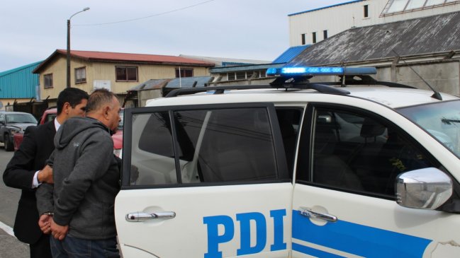 Sujeto fue sorprendido vendiendo drogas frente a un colegio en Puerto Montt