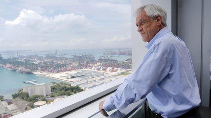   Presidente Piñera observó el puerto de Singapur en medio de su gira asiática 