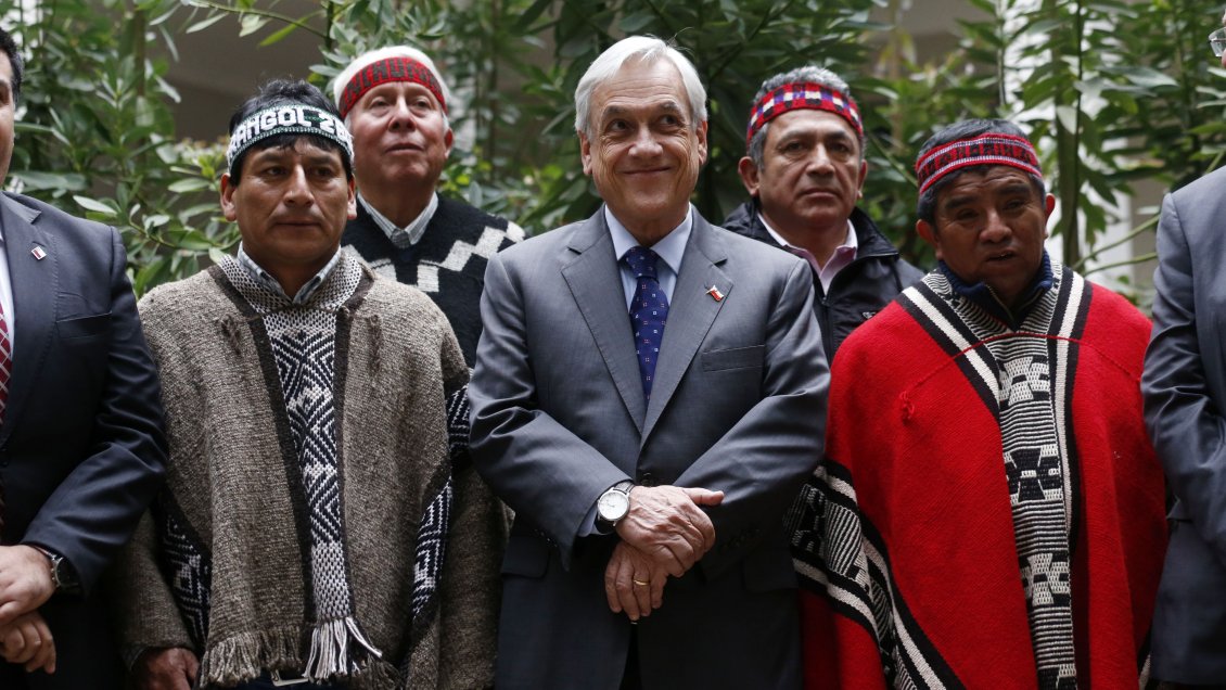 Desconocidos quemaron ruca en la casa del lonko Aniceto Norín