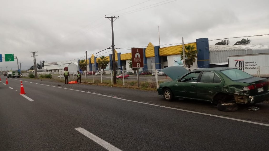 Conductor que reparaba rueda murió atropellado en carretera de Talca