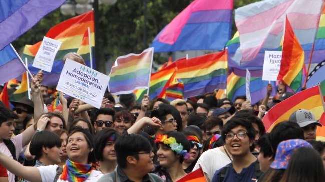 Manifestantes pidieron al Gobierno parar con el 
