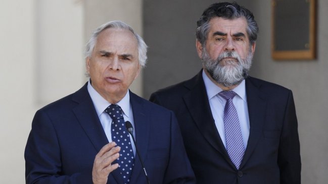 Chadwick: Un carabinero destruyó imágenes de la cámara tras muerte de comunero