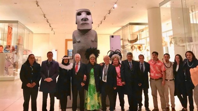 Avanzan en Londres gestiones para repatriación de moai
