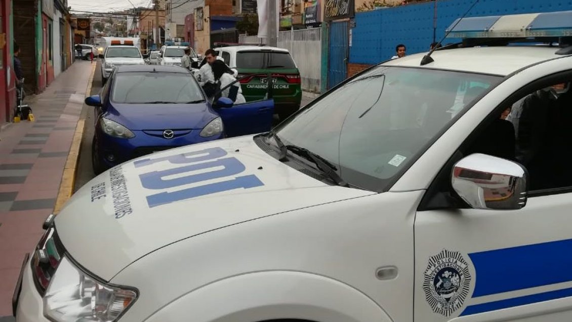 Arica: Hombre fue acribillado a balazos dentro de su vehículo