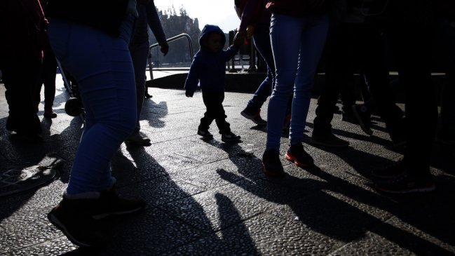 Sociólogo: La educación paternalista, no liberal, retrasa la independencia de los hijos