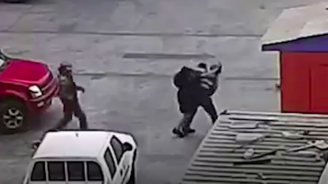 Dieron de baja a carabinero que propinó golpiza a joven durante marcha por Catrillanca