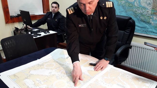 Magallanes: Encuentran con vida a tres tripulantes luego que su embarcación sufriera emergencia