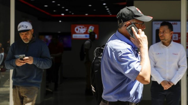 Subtel entregó propuesta: Una llamada de celular va a costar menos