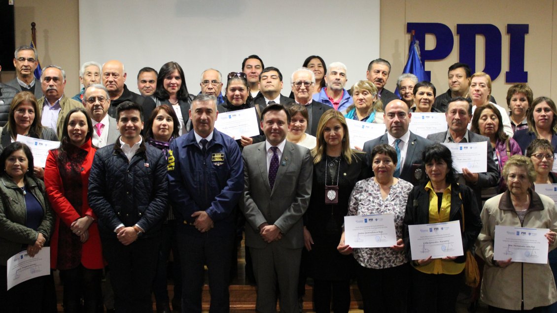 Punta Arenas: PDI certificó a dirigentes vecinales como monitores de seguridad pública