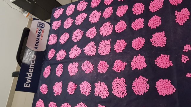 Casi 6.000 dosis de éxtasis fueron incautadas en el Aeropuerto de Santiago