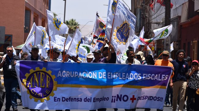 Empleados fiscales de Arica marcharon en contra de presuntas desvinculaciones injustificadas