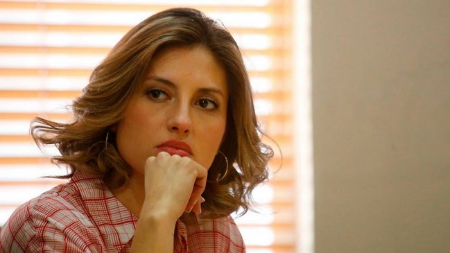 Desclasifican discusión que puede terminar con la salida de Karen Paola de TVN