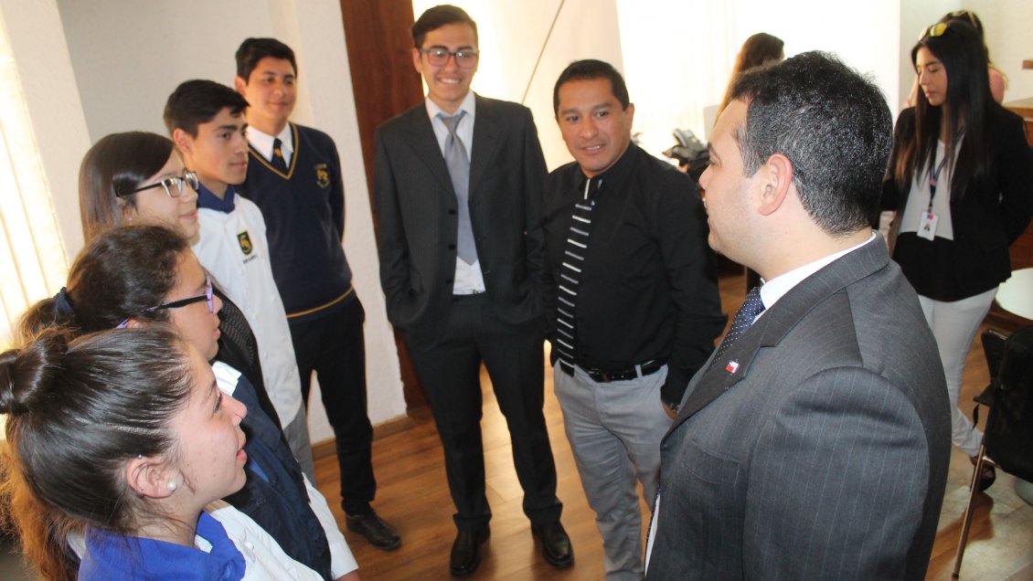 Ñuble: Propician trabajo colaborativo entre instituciones educacionales y empresas en Diguillín