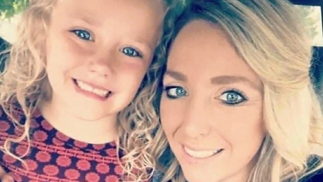 Mujer denunció que se burlaron del nombre de su hija de cinco años, Abcde