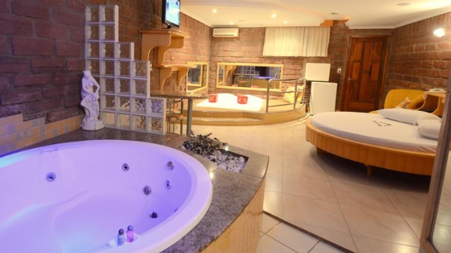 Día del Motel: Anuncian descuentos y preservativos gratis