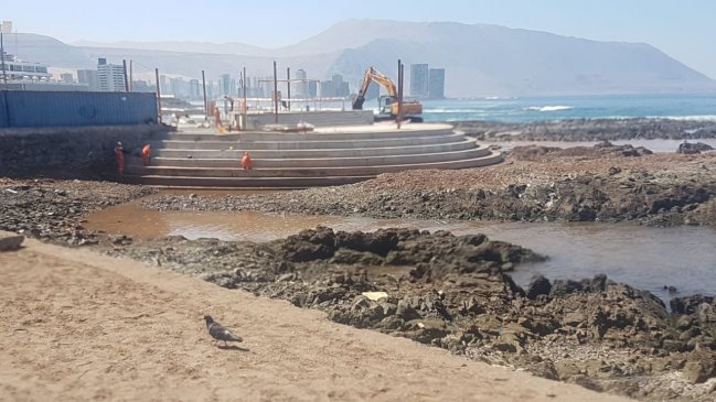 Trabajos del MOP ensombrecieron las aguas de la Playa Bellavista de Iquique