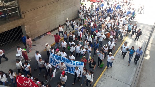 Iquique: Asistentes de la educación depusieron paro tras sellar acuerdo con Municipio