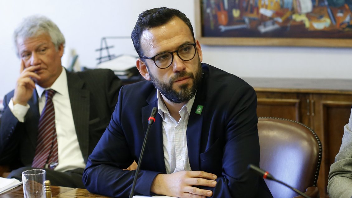 Diputado Vidal (RD): Se deben eliminar los viáticos nacionales en la Cámara