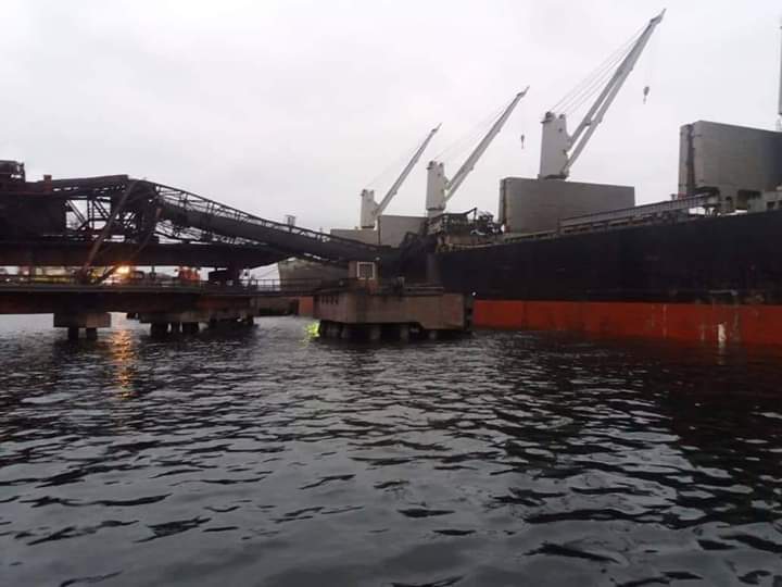 CAP dio vacaciones masivas a trabajadores de Huasco por cierre del puerto