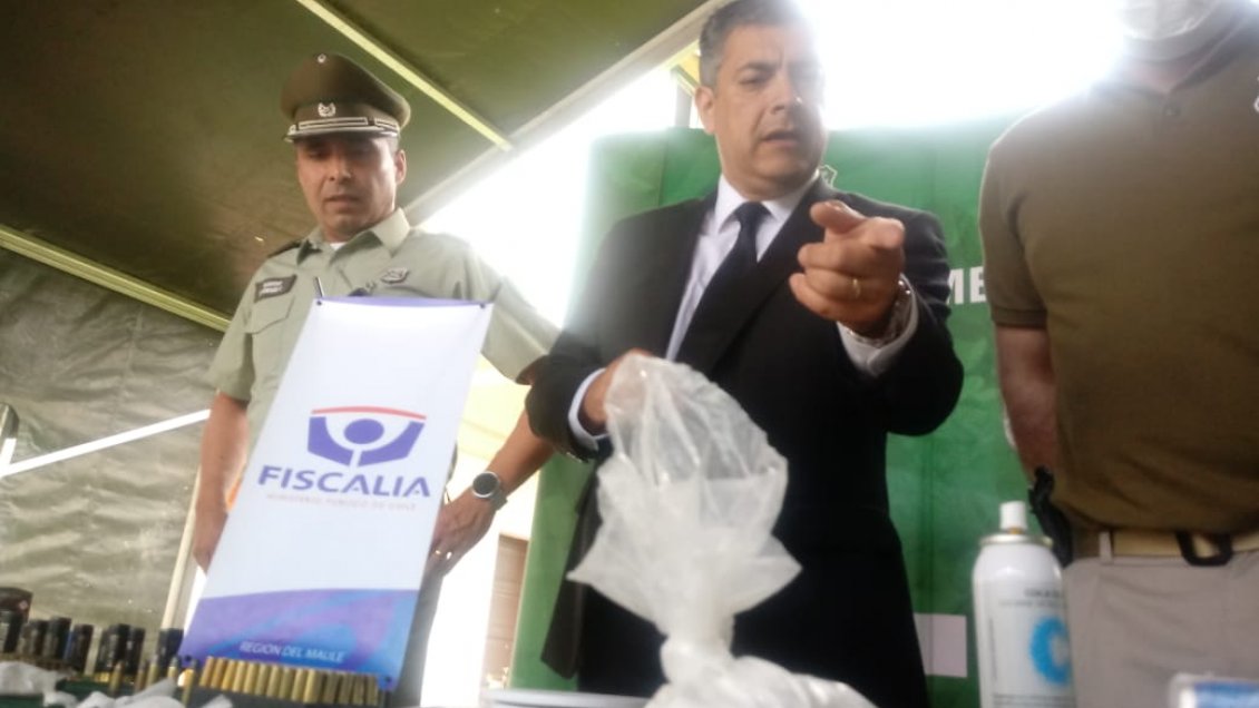 Desbarataron banda que vendía droga en plena calle de Villa Alegre