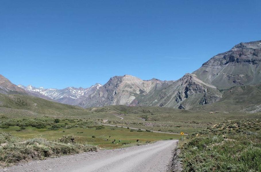 San Fernando: Regarán tramo de la Ruta I-45 para reducir la emanación de polvo