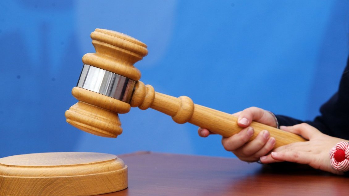 Justicia ordenó indemnizar a conviviente civil de trabajador que se suicidó por acoso laboral