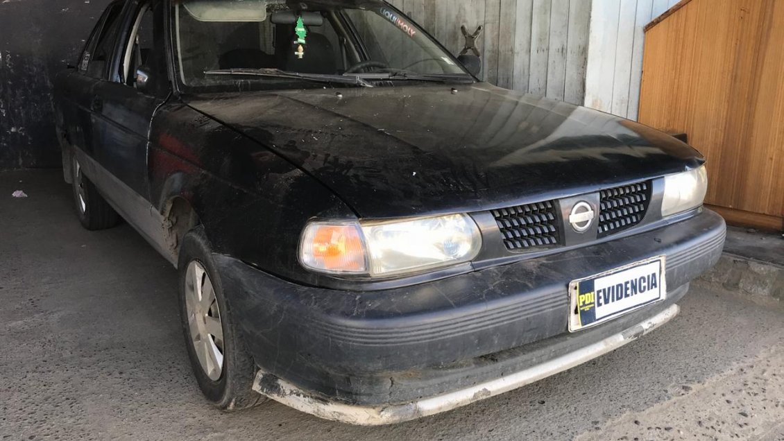 Detienen a dos menores que transitaban en un vehículo robado