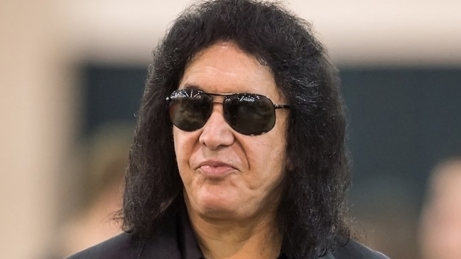 Nuevamente demandan a Gene Simmons por agresión sexual