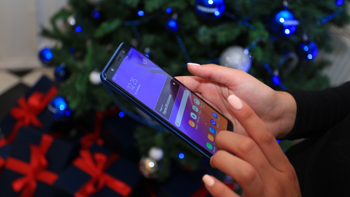 Estudio revela un alto porcentaje de uso de smartphones para saludar en Navidad