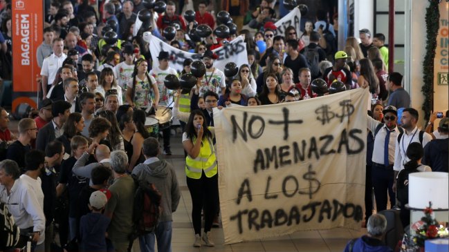 Huelga de trabajadores no afecta a los vuelos de Latam