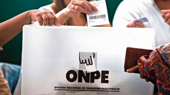 Referéndum en Perú decide este domingo reforma política y judicial