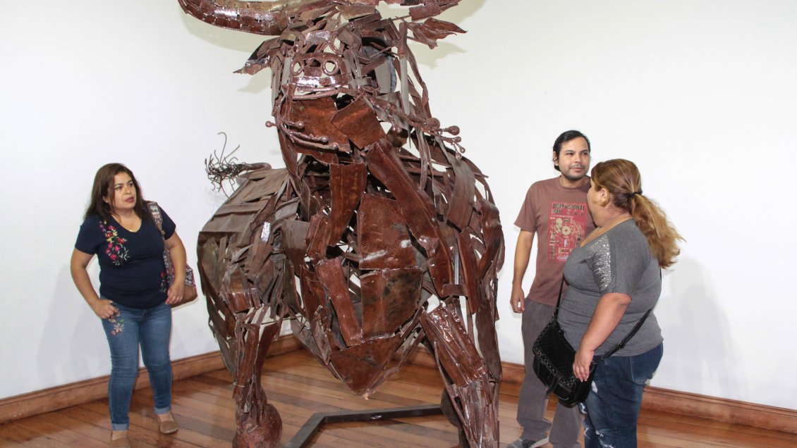 Exposición Pentauro supera los 3500 visitantes en Iquique