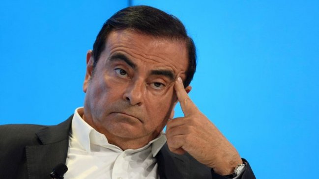 Ex presidente de Nissan fue acusado formalmente de esconder ingresos pactados