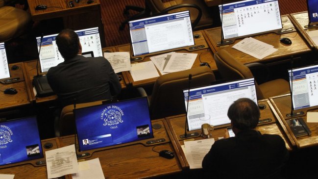 Diputados: Citan a comités para revisar bono por desgaste de vehículos