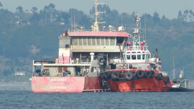Lodos del barco Seikongen fueron arrojados en la Región del Biobío