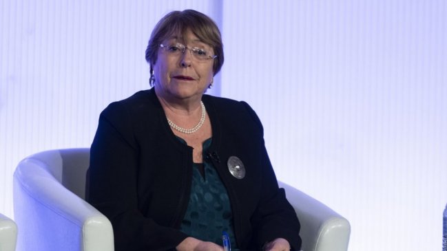 Bachelet lamentó decisión de Piñera de restarse del Pacto ONU sobre Migración
