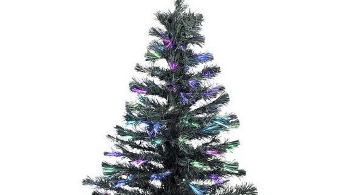 Crean árbol de Navidad ideal para dueños de gatos