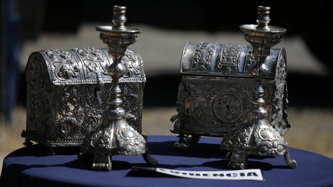 Franciscanos se querellaron contra Raúl Schüler por robo y asociación ilícita