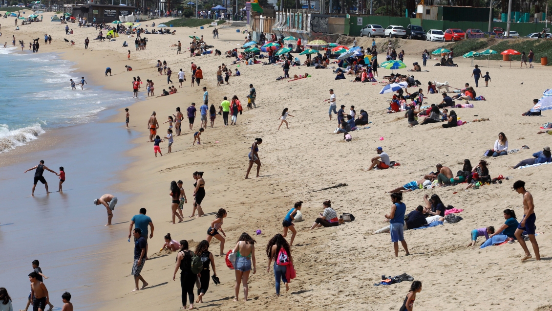 Alcalde de Concón por multas a quienes ensucien playas: Esta ley va a permitir generar un hábito