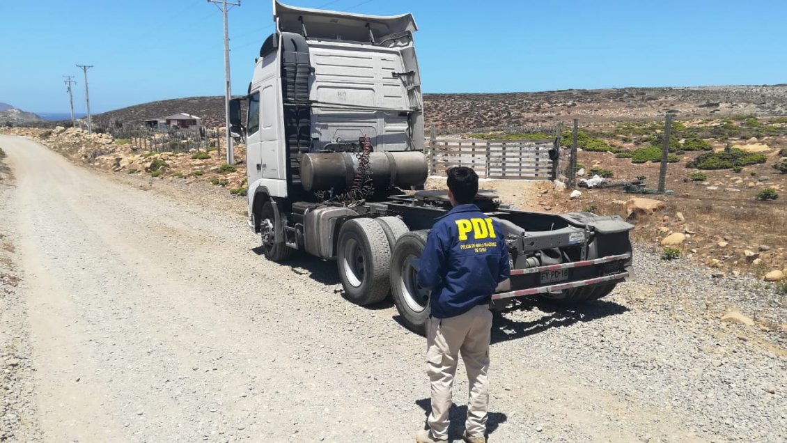 Desconocidos robaron el acoplado de un camión en Ovalle