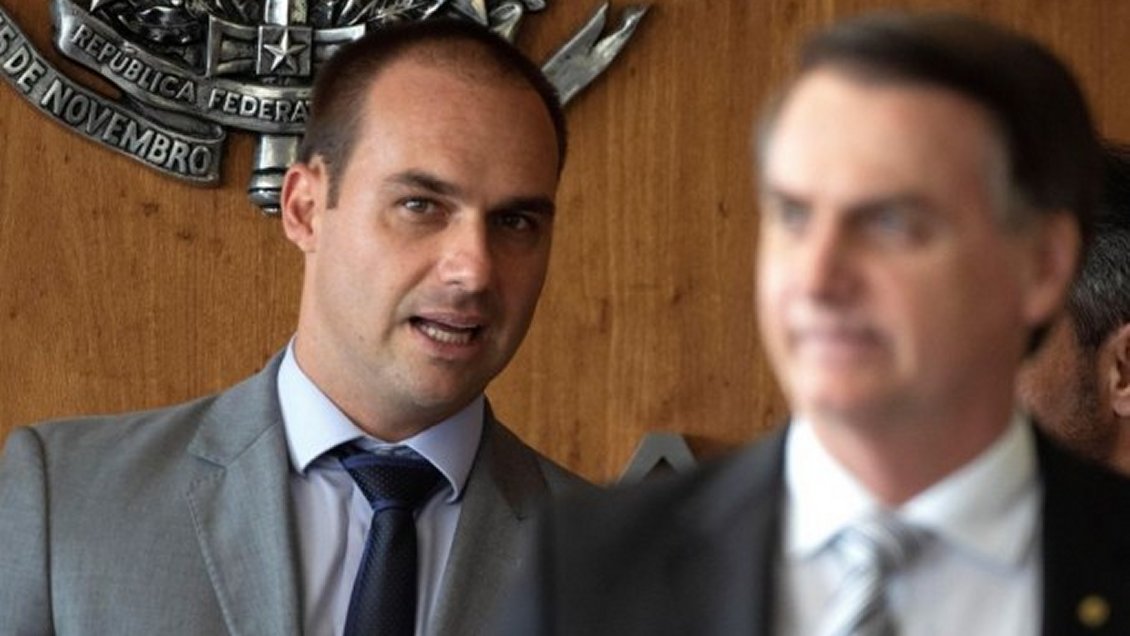 Hijo de Bolsonaro está en Chile: Se reúne con J.A.Kast y la presidenta de la UDI