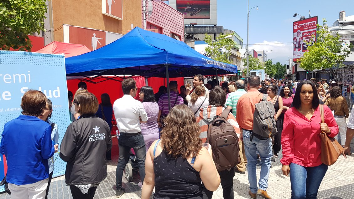 Cerca de 200 test rápidos de VIH se realizaron en pleno centro de Rancagua