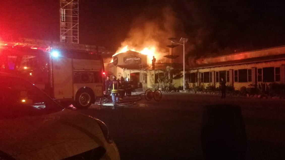Incendio afectó a conocido restaurante de La Serena