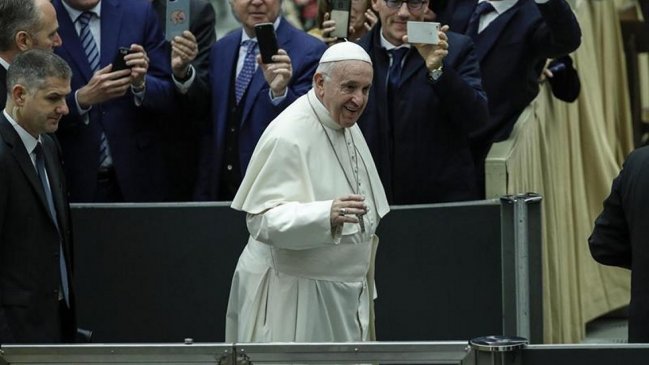 Papa celebró firma de Pacto Migratorio del que se restó Chile