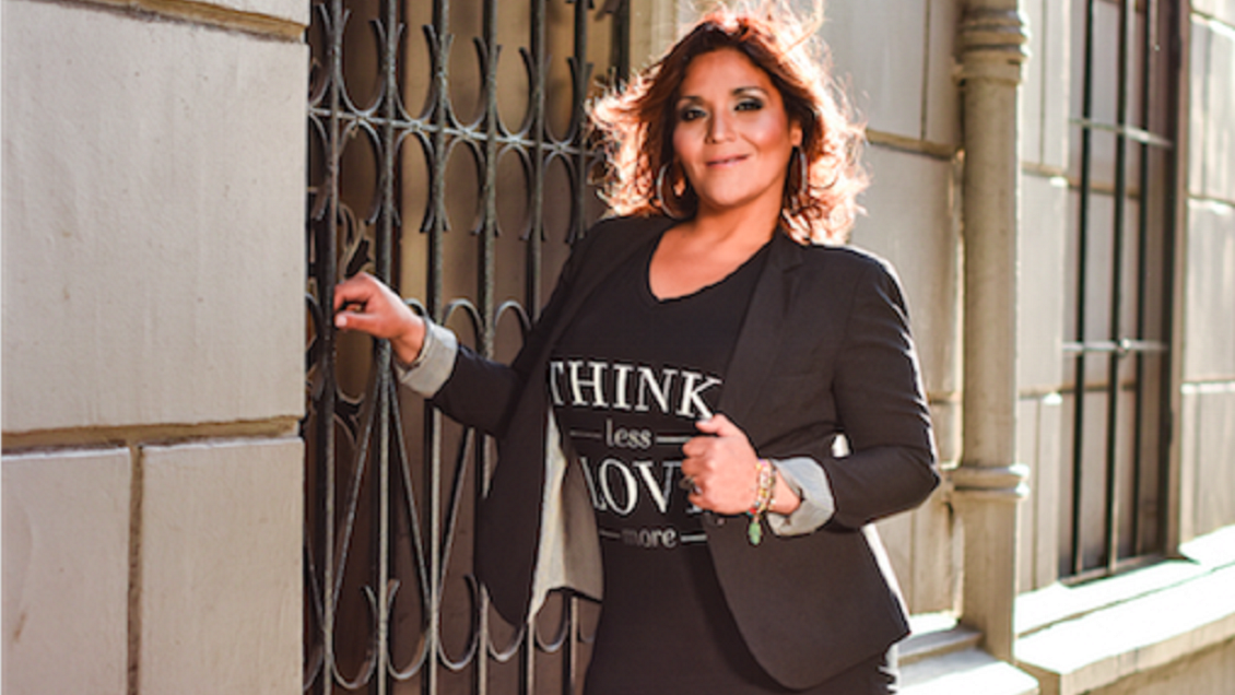 Katherine Orellana regresa a la música tras rehabilitación