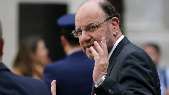 Ministro Moreno se reunió con padre de Camilo Catrillanca