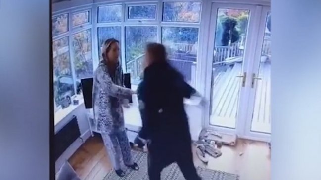 Hombre dio golpiza a su ex mujer embarazada y quedó todo grabado